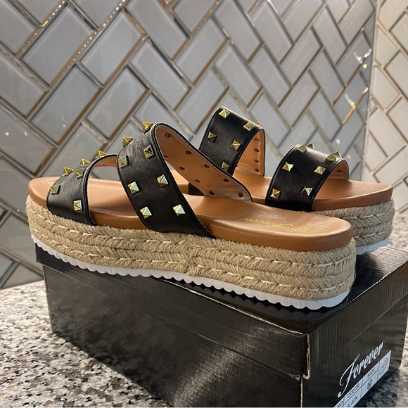 Gold Studded Platform Sandals ✨ - Picture 3 of 5